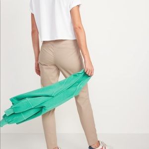 Old Navy Mid-Rise Pixie